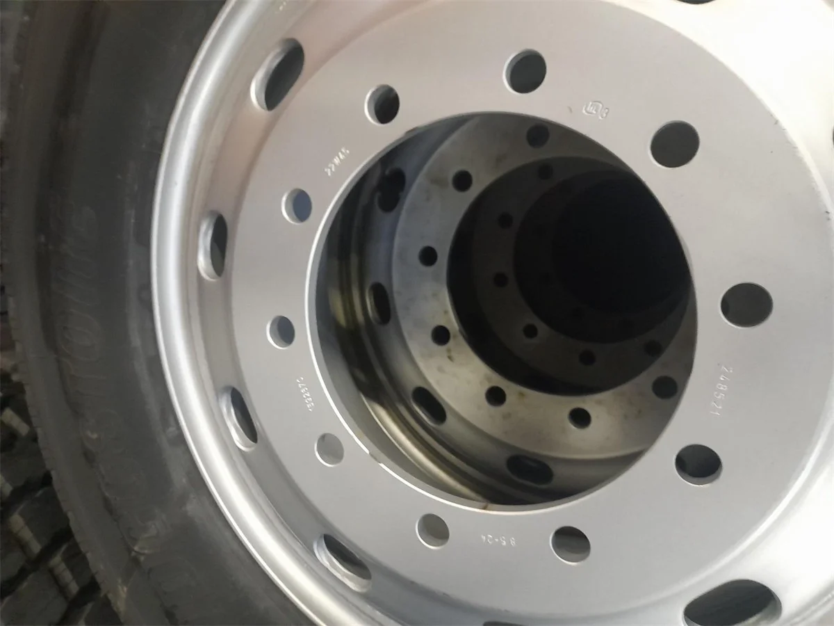 Michelin X MULTI Z TOPIC 325/95,0/R24