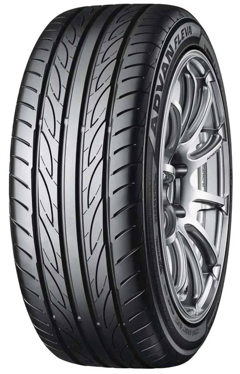 215/35R18 84W Yokohama Advan Fleva V701 XL