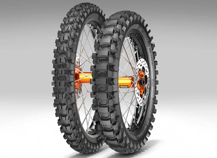 110/100R18 64M Metzeler MC360 HARD TL